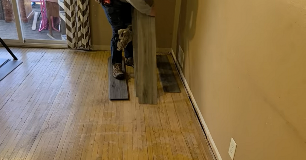 How To Cut Vinyl Plank Flooring Around Corners